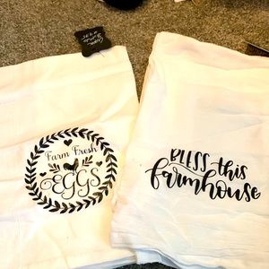 Two piece farmhouse towel set